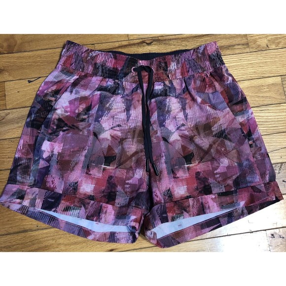Lululemon Spring Break Away Shorts Sun Dazed Multi Pink Size 4 - Picture 1 of 4
